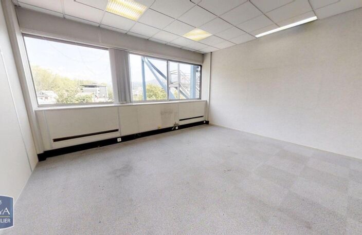 Vente bureau 4 pièces 154 m² Chambéry (73000) — photo 3