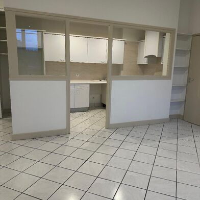 Appartement 3 pièces 1143 €