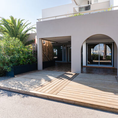 Local industriel 2 pièces 160000 €