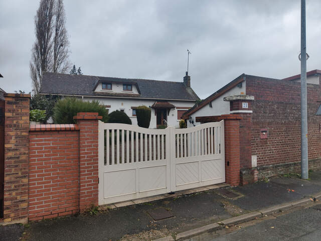 MAISON ANCIENNE REFAITE A NEUF DE 130 M2 HAB AVEC DOUBLE GAR — photo du bien