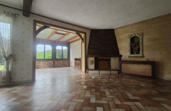 MAISON ANCIENNE REFAITE A NEUF DE 130 M2 HAB AVEC DOUBLE GAR — photo 5