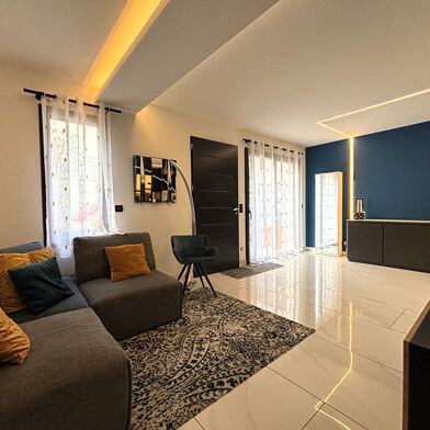 Appartement 3 pièces 274990 €