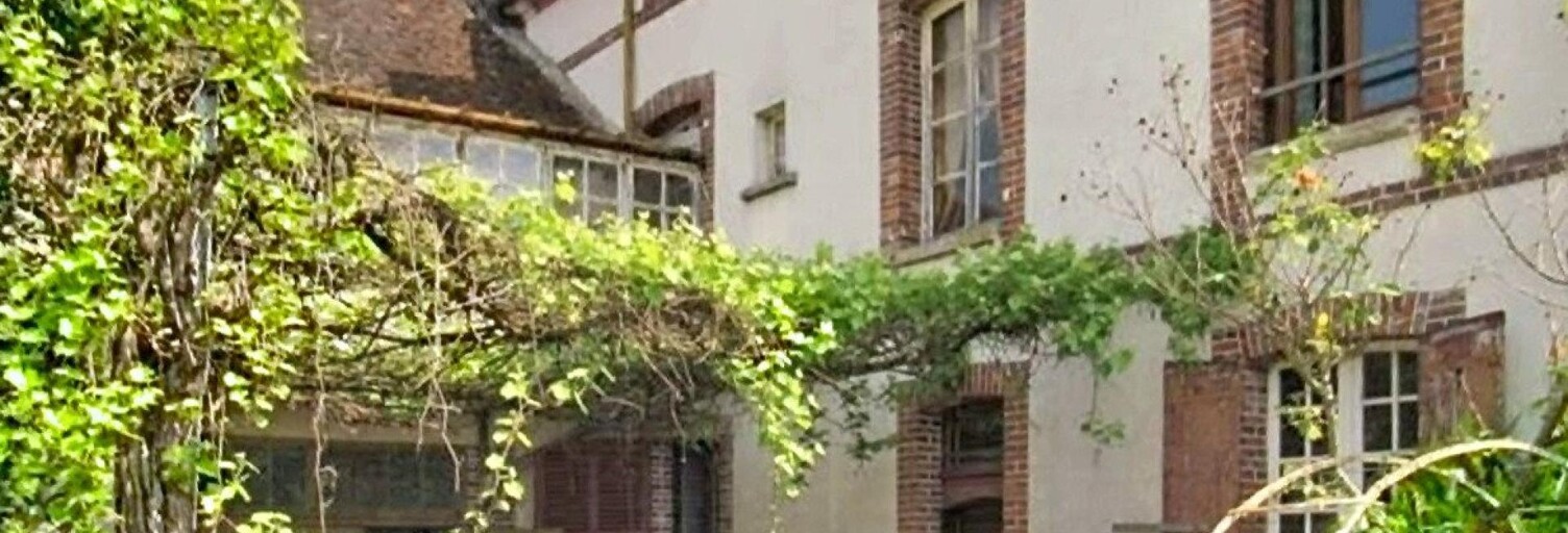 Immeuble  248 m² à vendre à Villeneuve-sur-Yonne (89500)