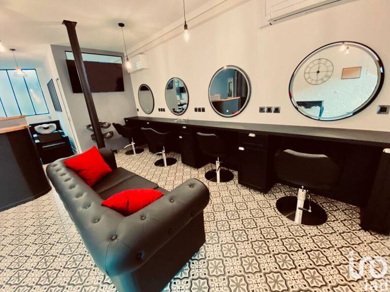 Vente Boutique/Local commercial 67 m&sup2; — photo 1