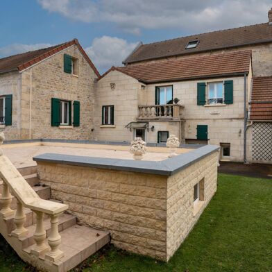 Maison 9 pièces 549000 €