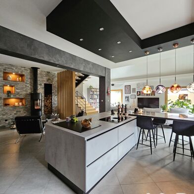 Maison 4 pièces 640000 €