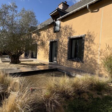 Maison 8 pièces 748000 €