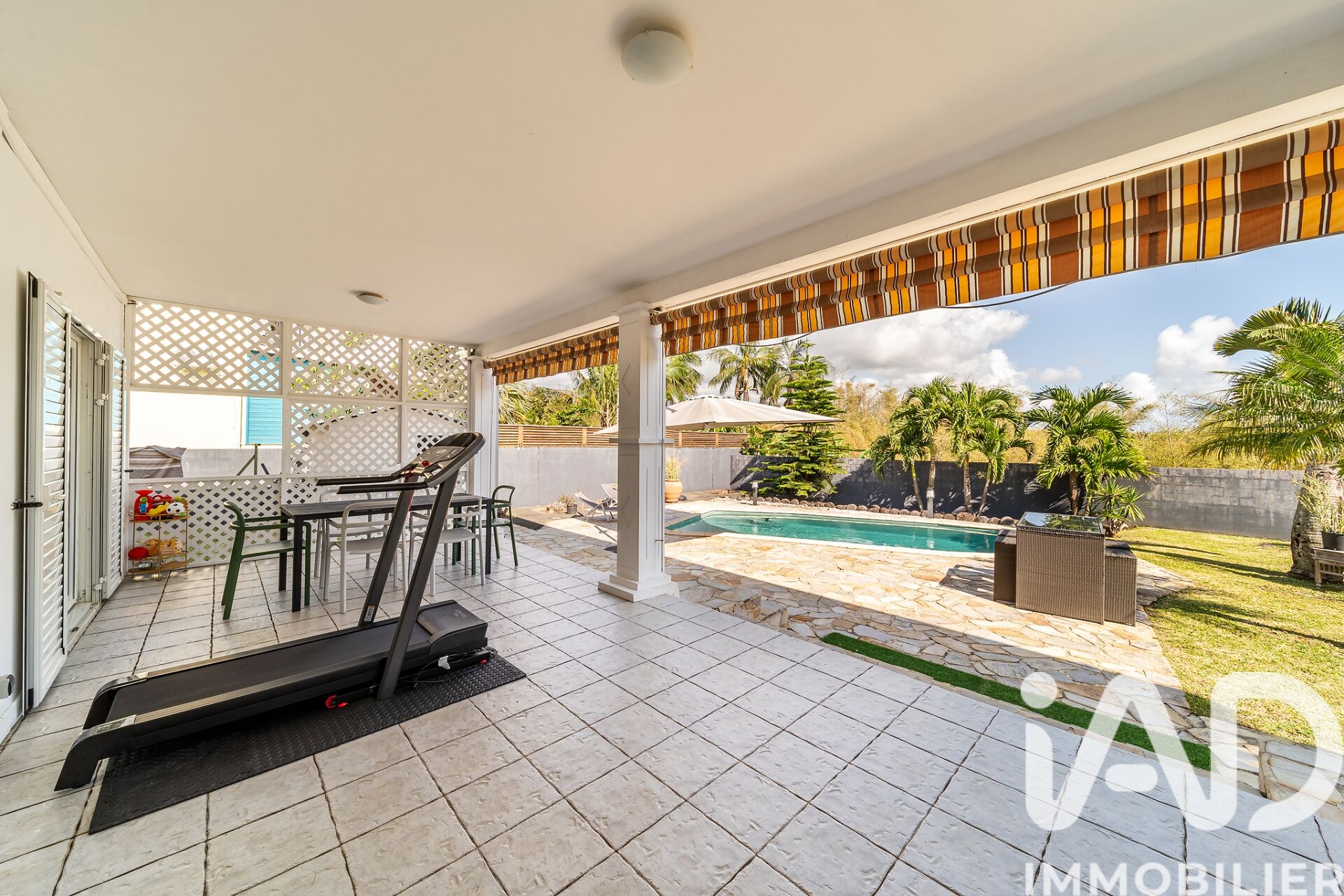 St-Benoit - 235m² - 7p.