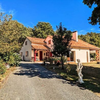 Maison 10 pièces 364300 €