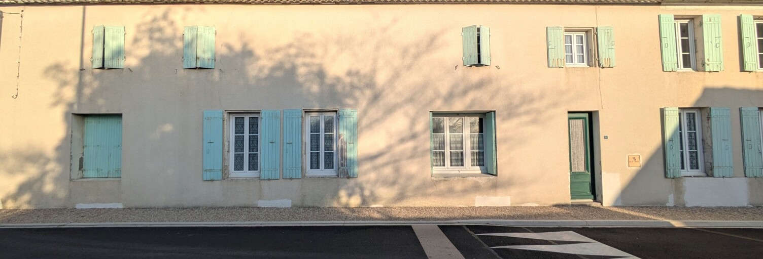 Maison 7 Pièces 217 m² à vendre à Nancras (17600)