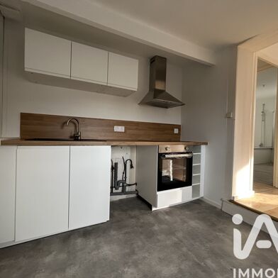 Appartement 3 pièces 790 €