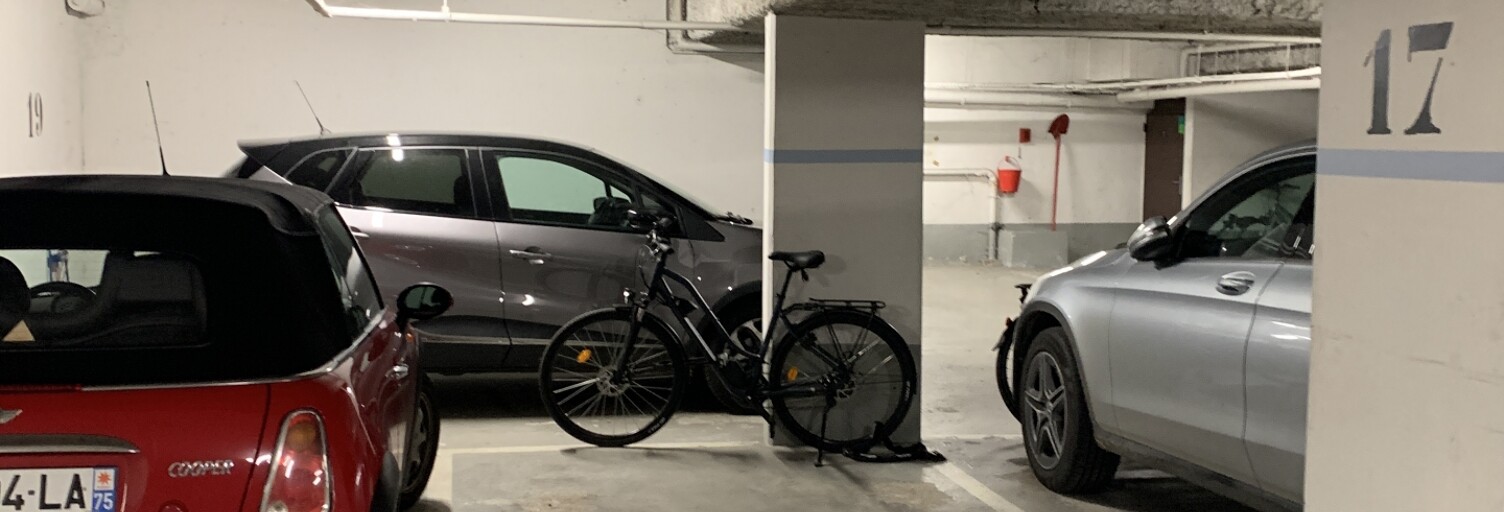 Garage  11 m² à vendre à Paris 15 (75015)