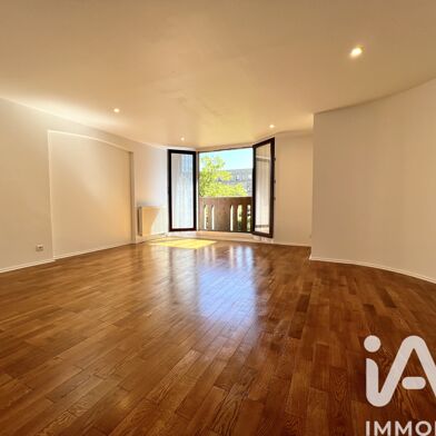 Appartement 3 pièces 1328 €