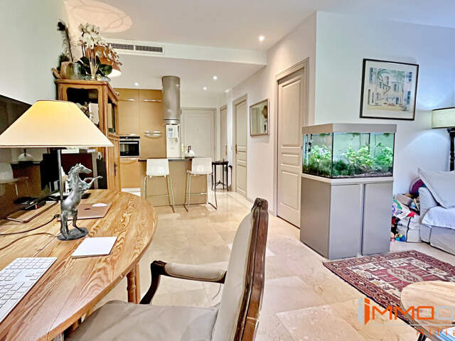 Théoule sur Mer, face port de la Figueirette, appartement 50m2 — photo du bien
