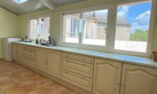 Maison 12 Pièces 300 m² à vendre à Fleurat (23320)