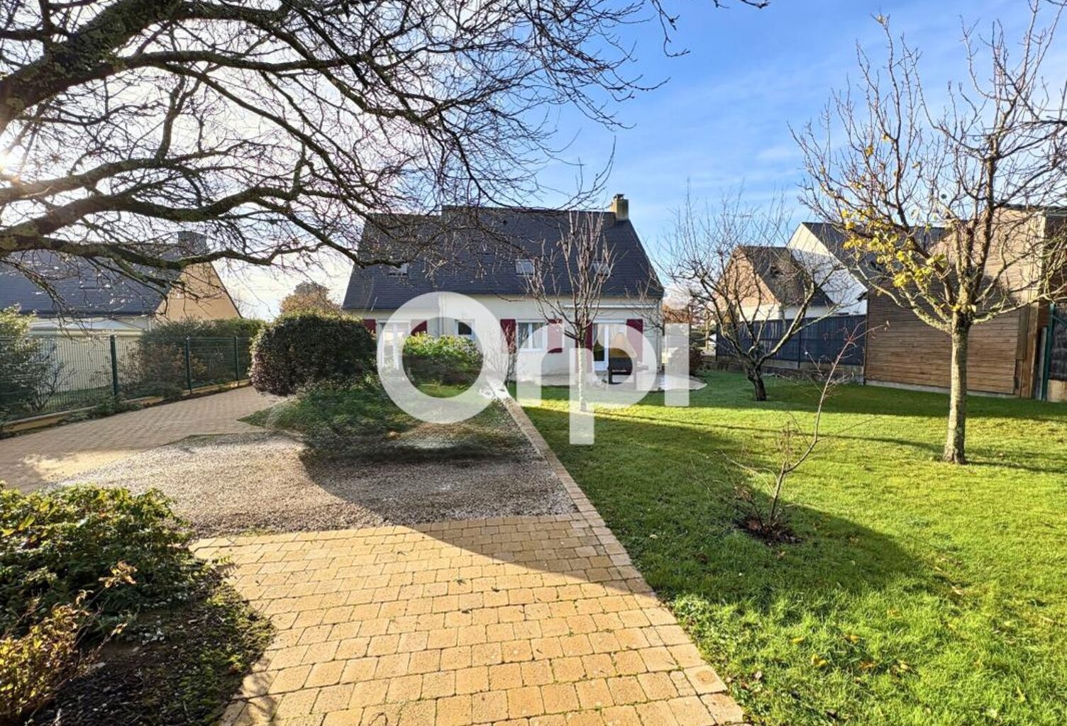 Maison 5 chambres – Centre-ville de Saint-Lyphard – 159 m² — photo 1
