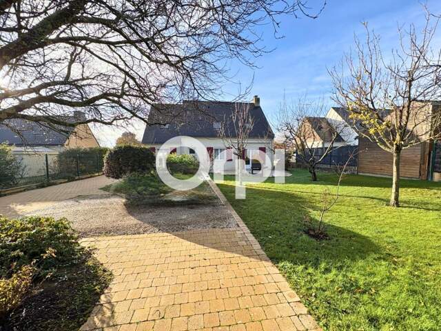 Maison 5 chambres – Centre-ville de Saint-Lyphard – 159 m² — photo du bien