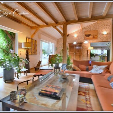 Maison 5 pièces 1050000 €