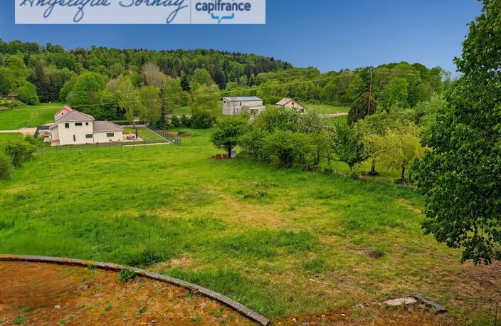 Maison familiale rénovée partiellement avec grange et vastes espaces – Jura BONLIEU — photo 5