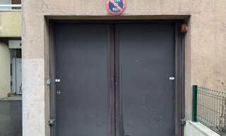 Garage   m² à louer à Paris 11 (75011)