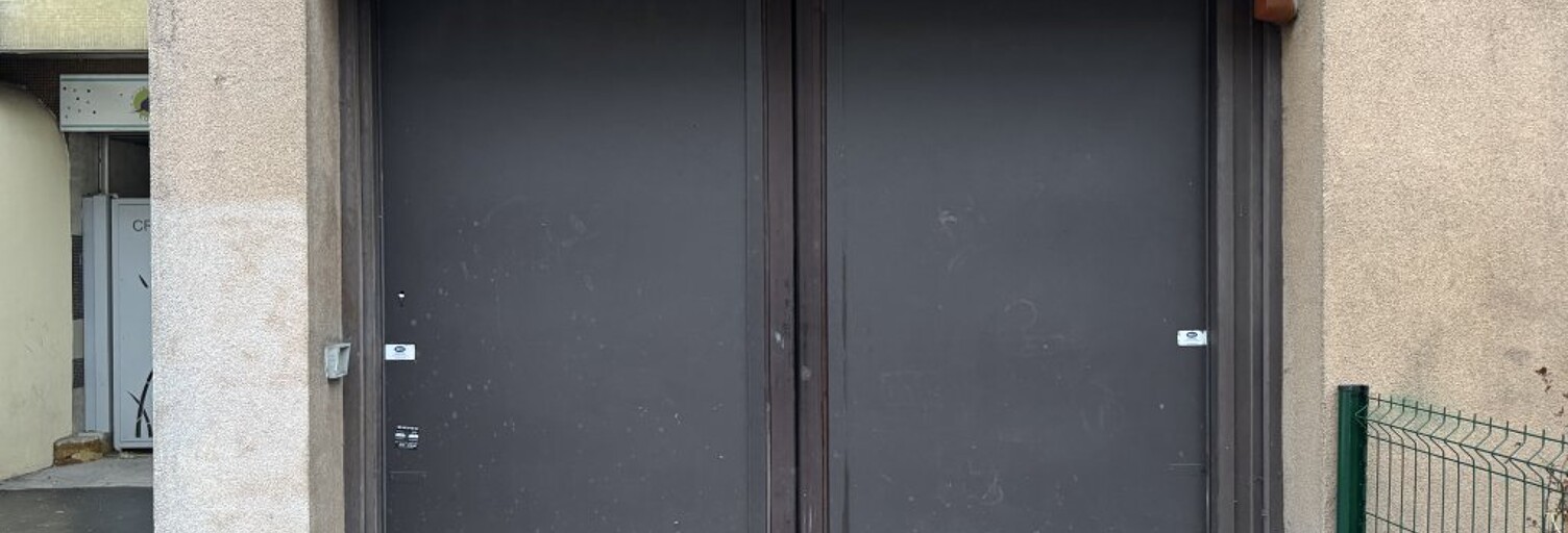 Garage   m² à louer à Paris 11 (75011)