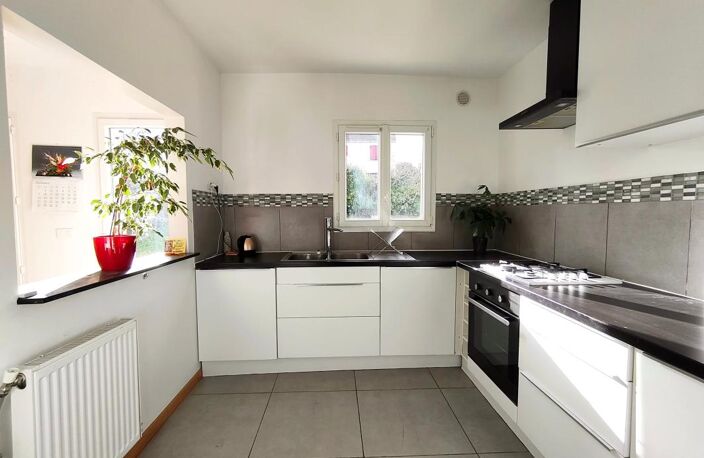 Maison 6 pièces À Vendre - Epône - — photo 4