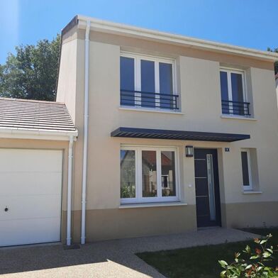 Maison 5 pièces 1700 €