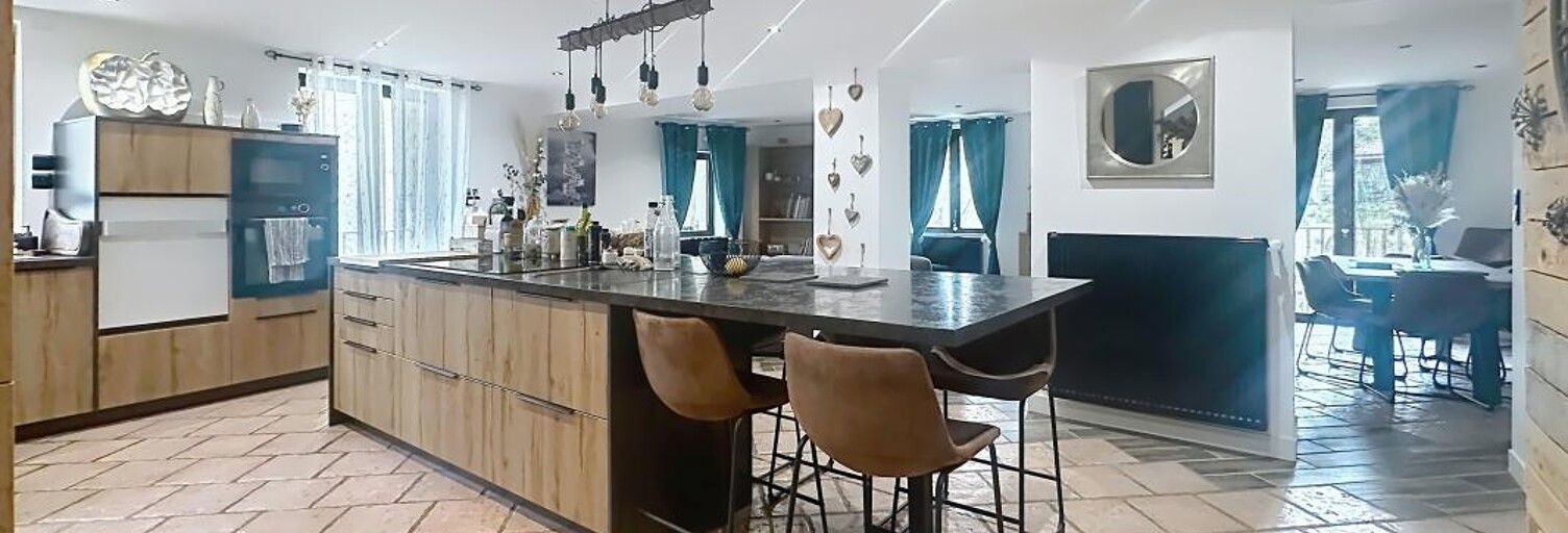 Maison 5 Pièces 187 m² à vendre à Mornant (69440)