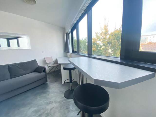 Studio très lumineux et fonctionnel quartier St Genès, Victoire, Nansouty — photo du bien