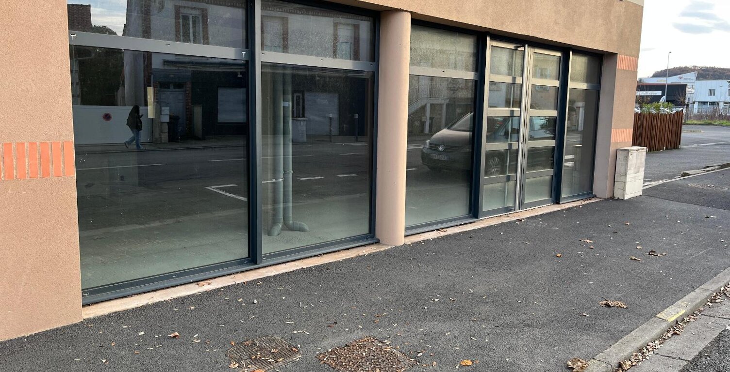 Location commerce   à Albi (81000) — photo 1