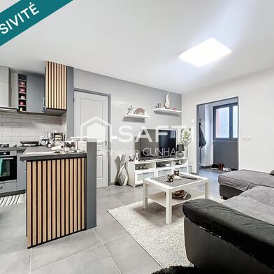 Appartement 4 pièces 140000 €