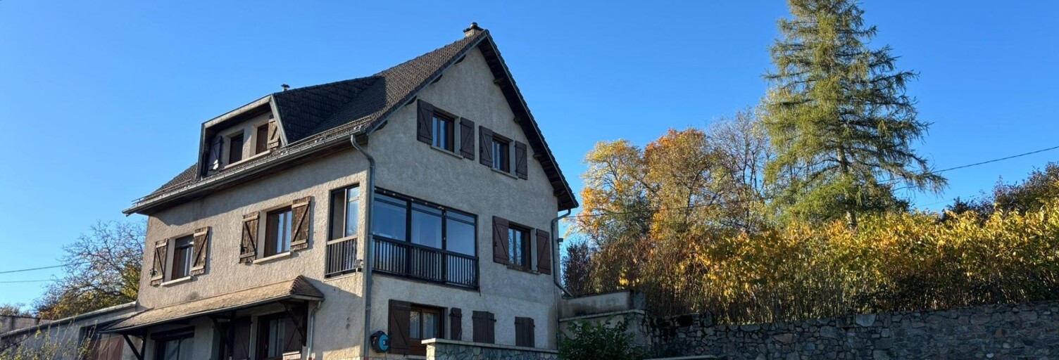 Maison 8 Pièces 222 m² à vendre à Saint-Priest-la-Prugne (42830)