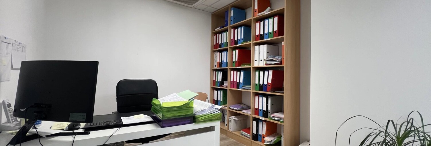 Bureau 9 Pièces 212 m² à vendre à Nîmes (30900)