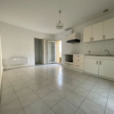 Appartement 3 pièces 1055 €