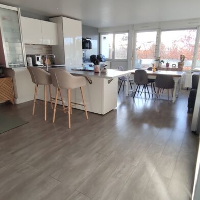 Appartement 4 pièces 180000 €