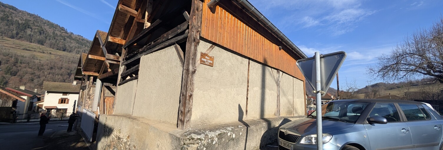 Maison 1 Pièce 208 m² à vendre à La Chapelle-du-Bard (38580)