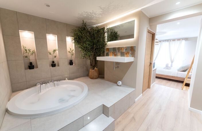 Rare à Nice Le Port - Lot de deux appartements rénovés — photo 3
