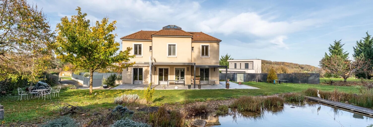 Maison 5 Pièces 200 m² à vendre à Lissieu (69380)