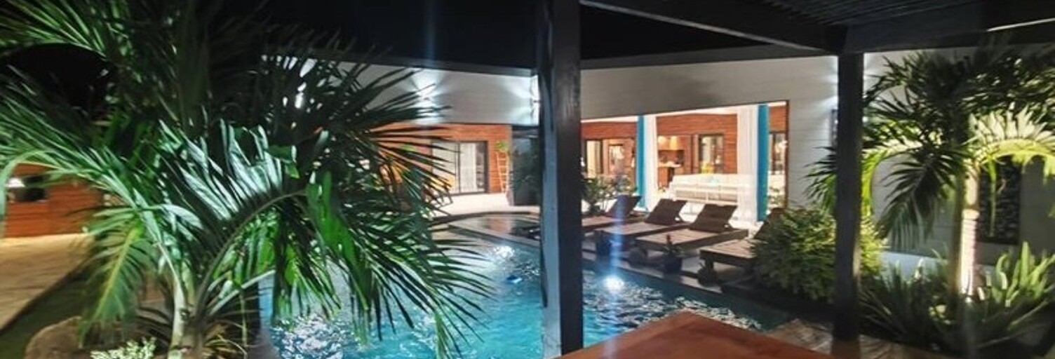Maison 14 Pièces 374 m² à vendre à Saint-François (97118)