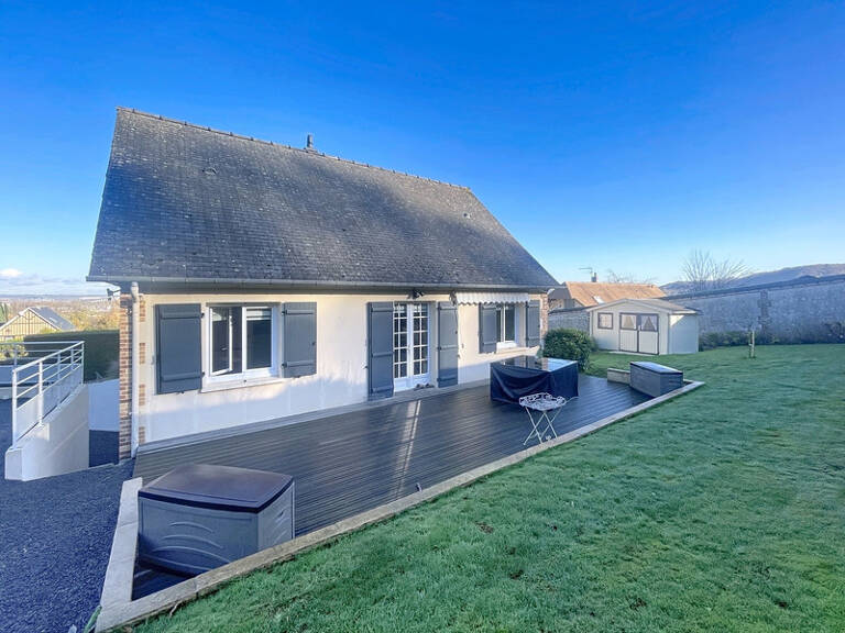 Maison familiale avec sous-sol complet et grand terrain au calme - La Rivière-Saint-Sauveur — photo 1