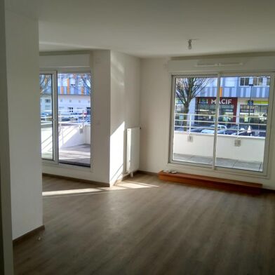 Appartement 3 pièces 815 €
