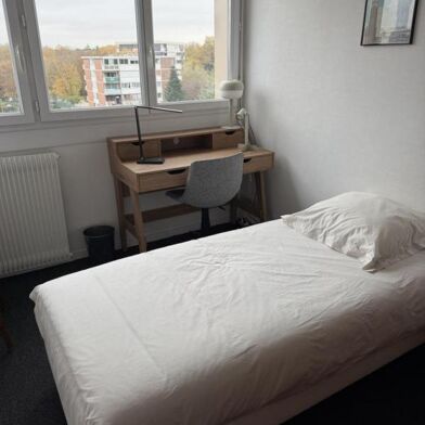 Appartement 1 pièces 450 €