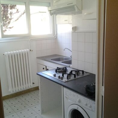 Appartement 3 pièces 620 €