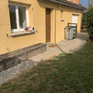 Maison 4 pièces 1300 €