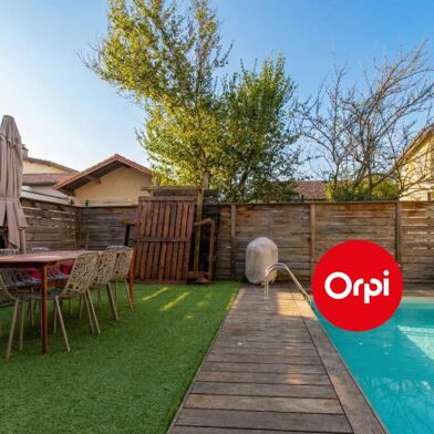 Maison 5 pièces 440700 €