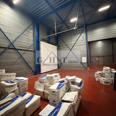 Local industriel  1700000 €
