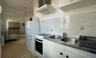 Appartement 1 Pièce 24 m² à louer à Saint-Cyr-sur-Mer (83270)