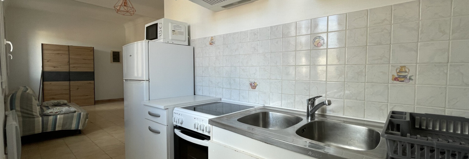 Appartement 1 Pièce 24 m² à louer à Saint-Cyr-sur-Mer (83270)