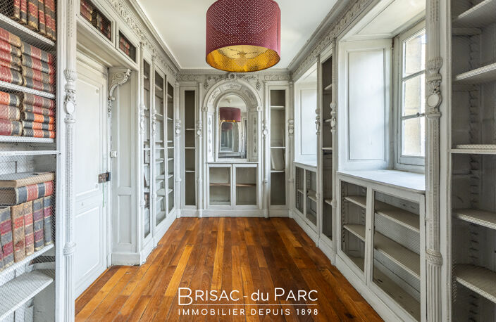 DIJON SAINT MICHEL - THÉÂTRE - Bel Appartement 90 m² dans Hôtel Particulier — photo 2
