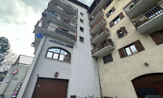 Garage   m² à louer à Chambéry (73000)